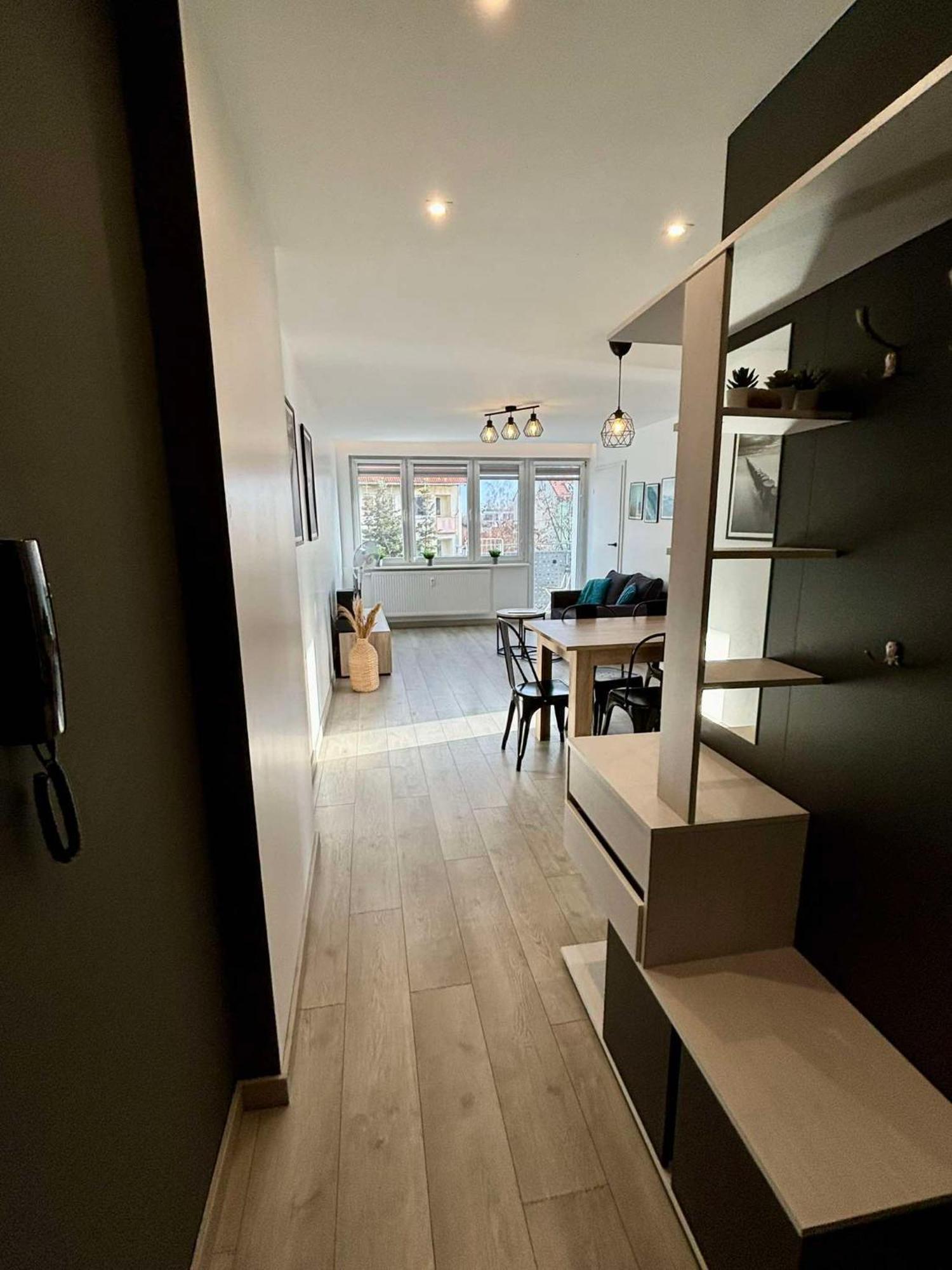 Apartament Z Widokiem, 10Min Od Morza กดัญสก์ ภายนอก รูปภาพ